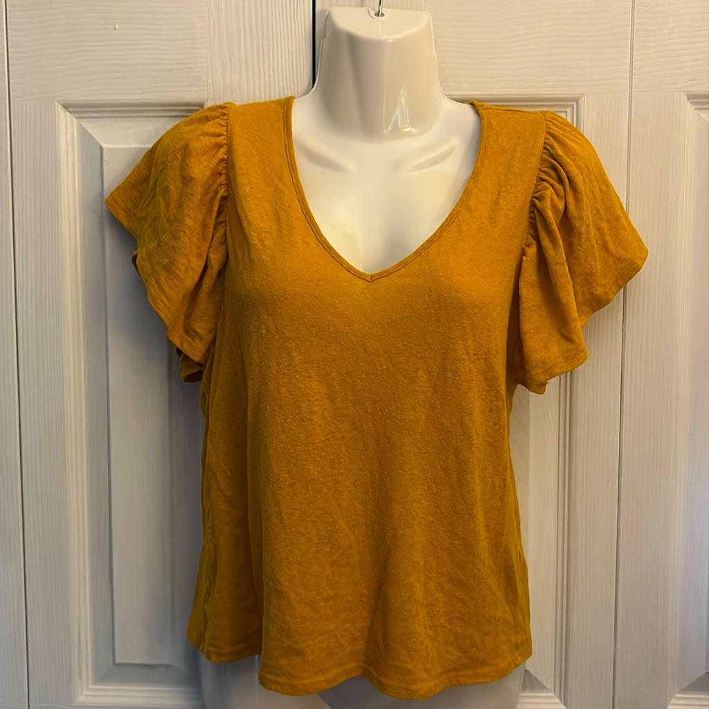 Preowned Mustard Top Preowned Mustard Top